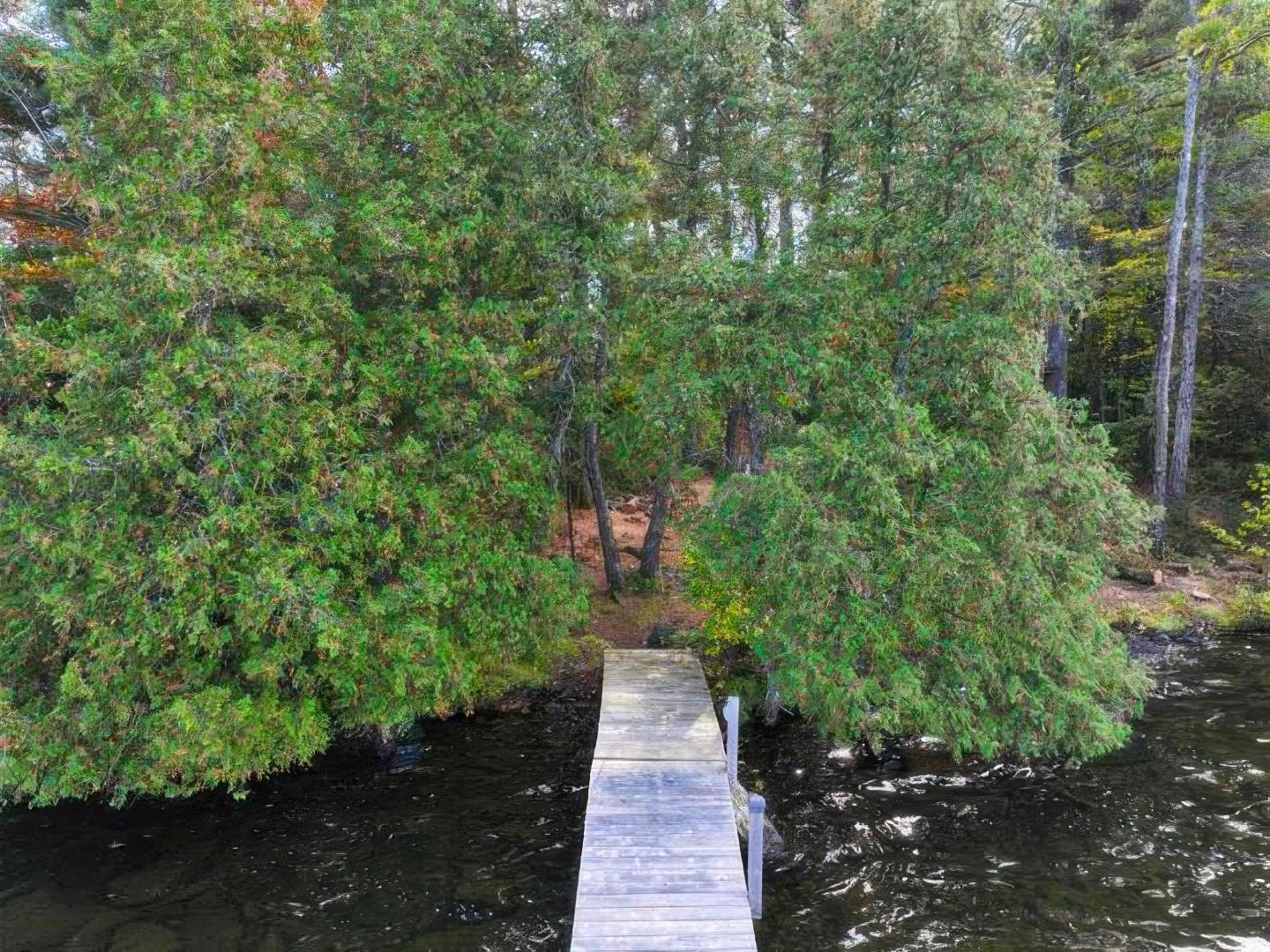 Lake Echo Island – Private island in Quebec, Canada