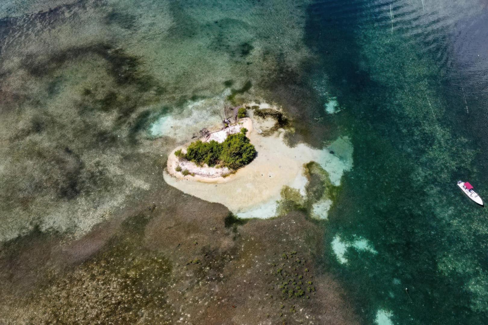 Little Calabash Caye – Private island in Belize, Central America