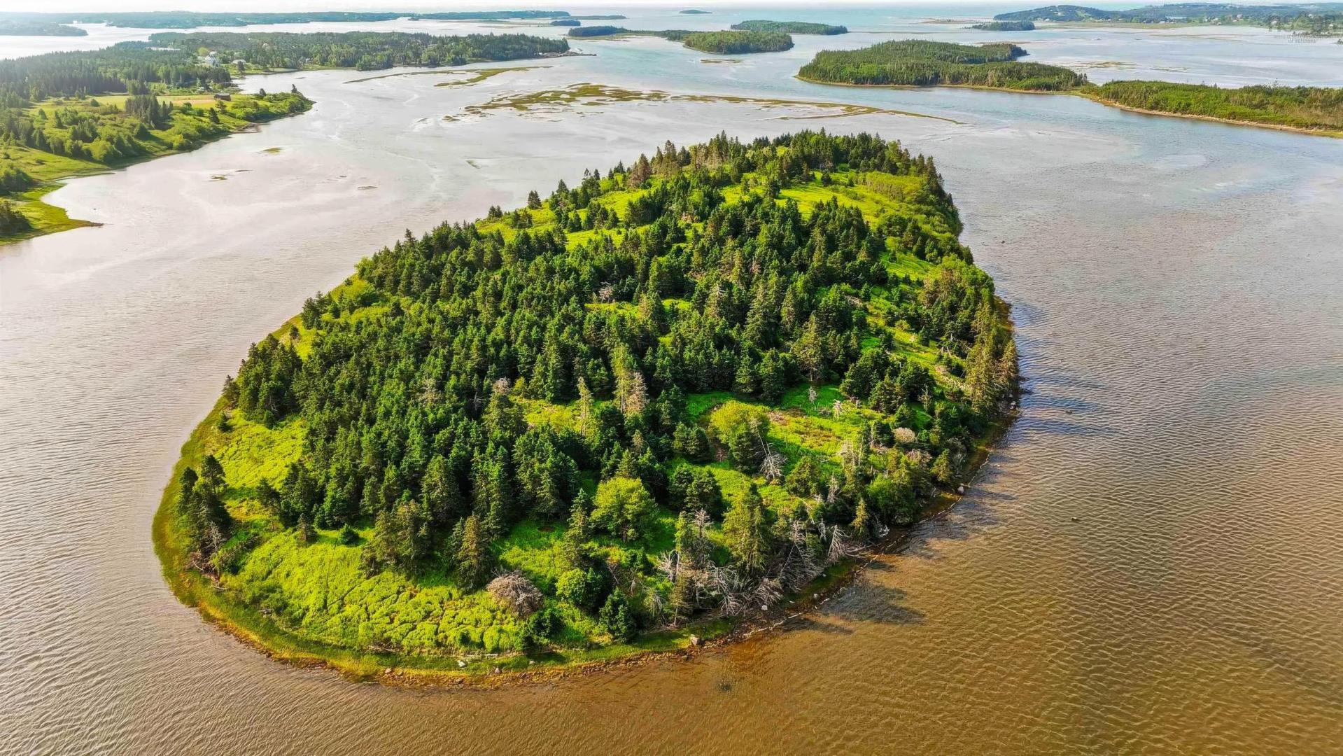 MacLellon’s Island – Private island in Nova Scotia, Canada