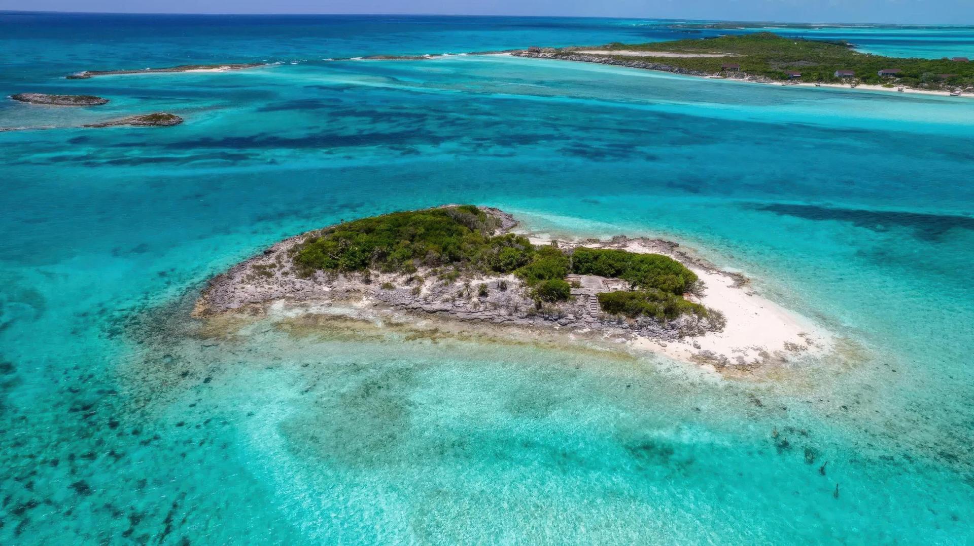 Sanctuary & Mini Cay – Private island in The Exumas, Bahamas, Caribbean