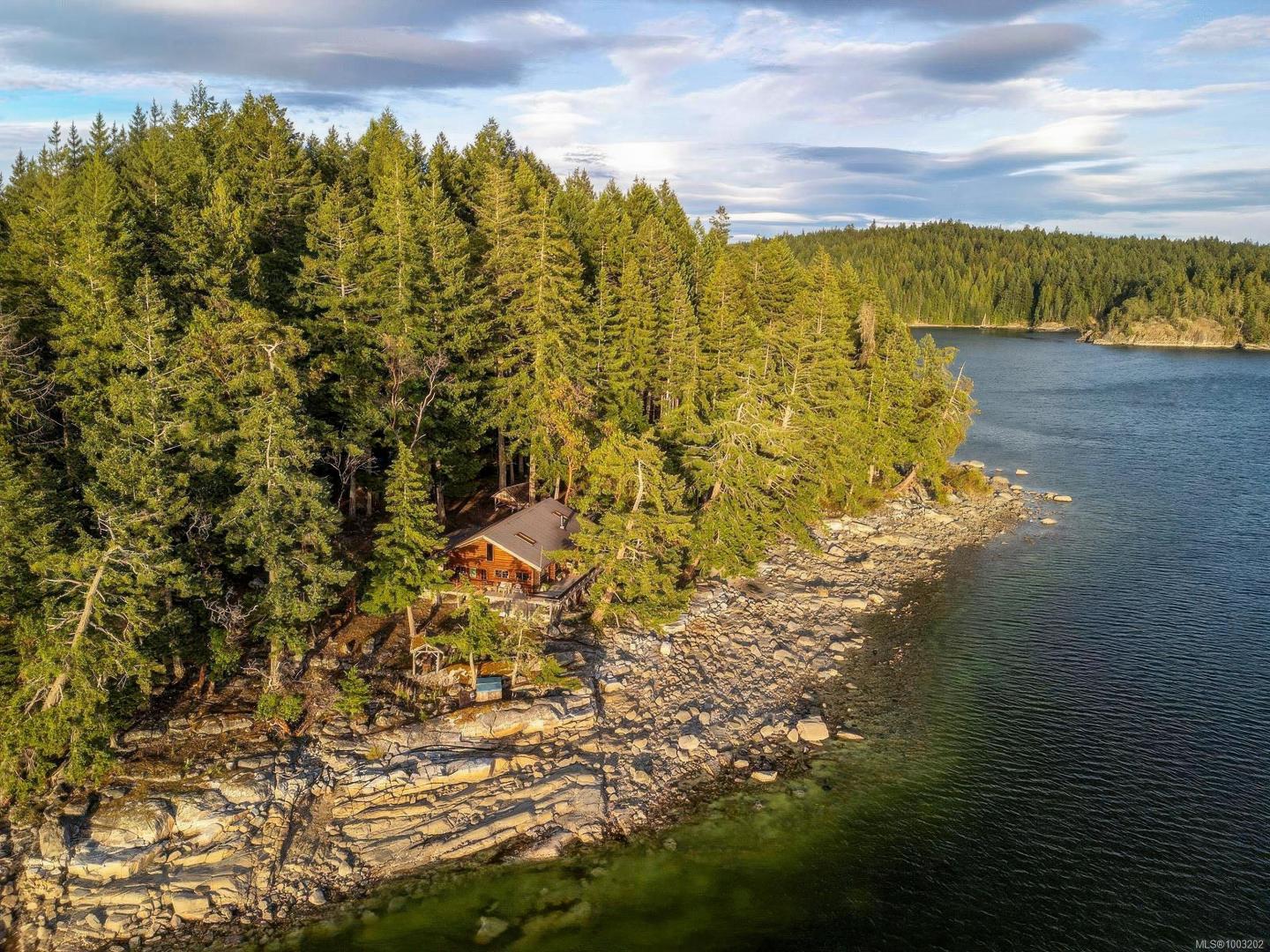 Tan Island – Private island in British Columbia, Canada