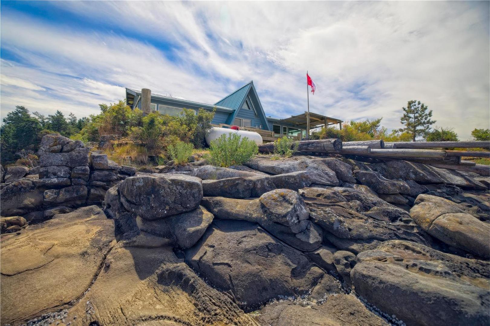Twilight Island – Private island in British Columbia, Canada