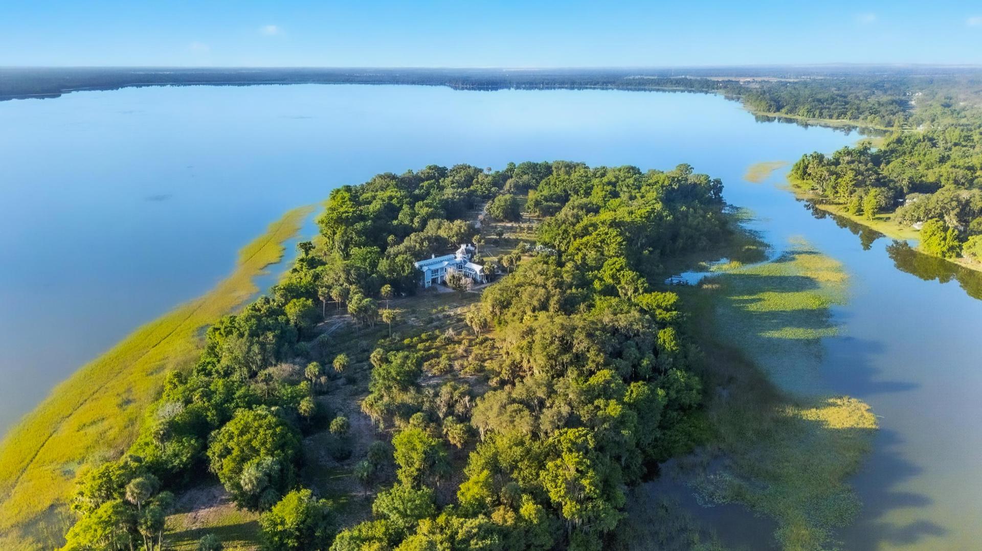 Bannon Island – Private island in Florida, United States