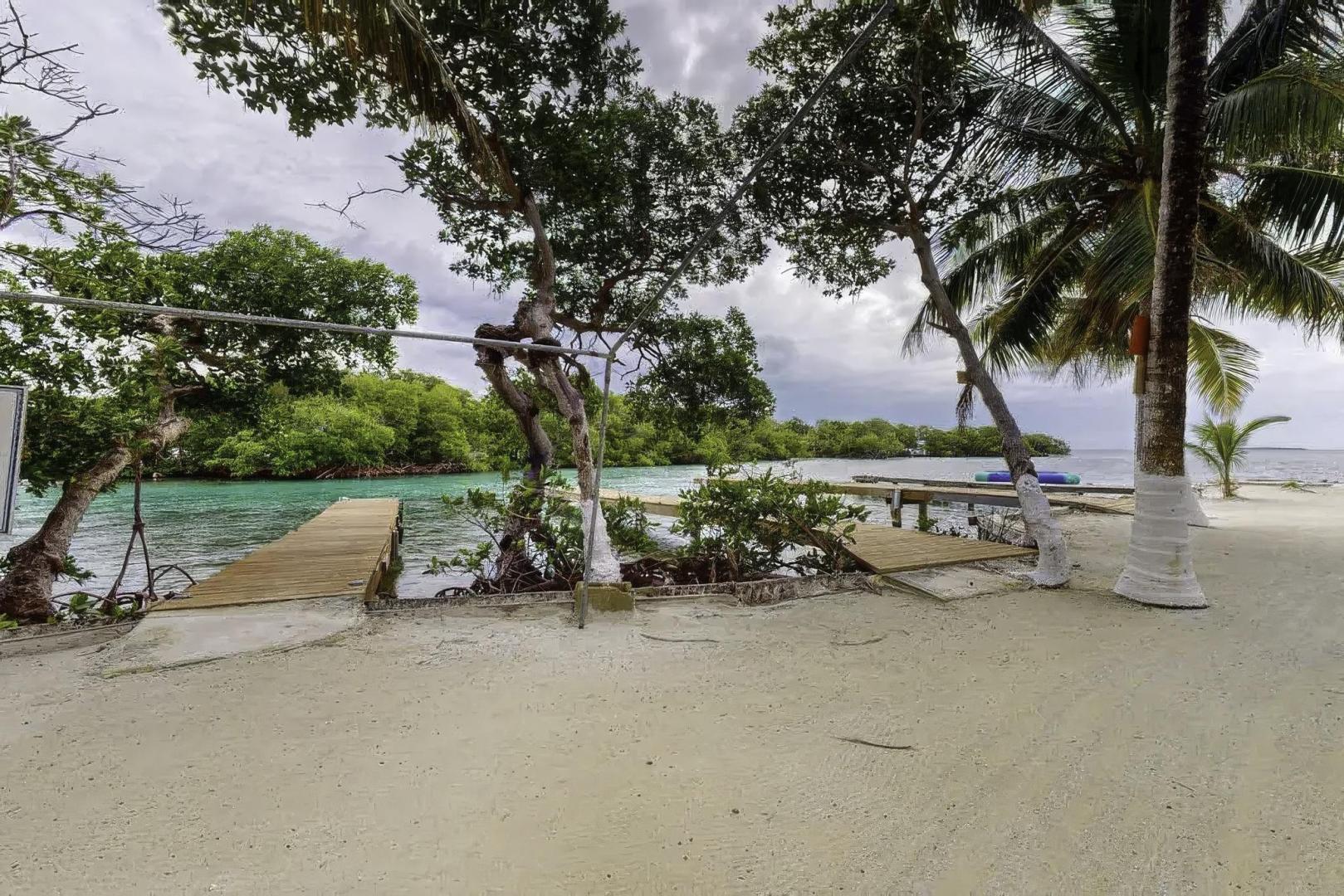 Bread and Butter Cayes – Private island in Belize, Central America