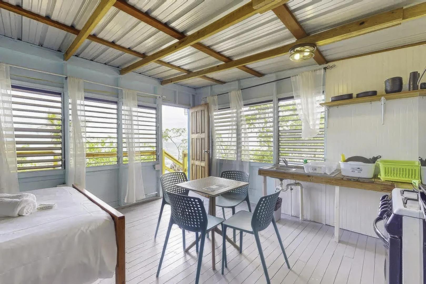 Bread and Butter Cayes – Private island in Belize, Central America