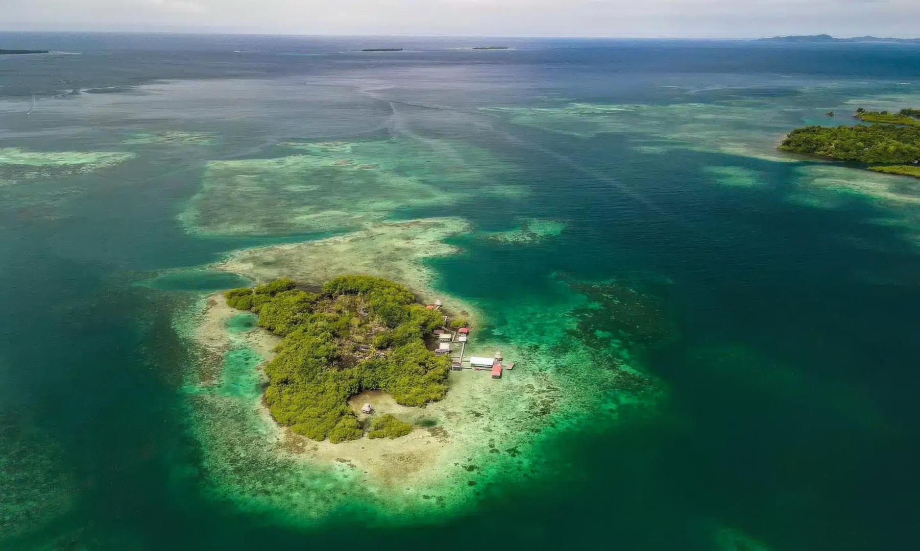 Coral Cay – Private island in Panama, Central America