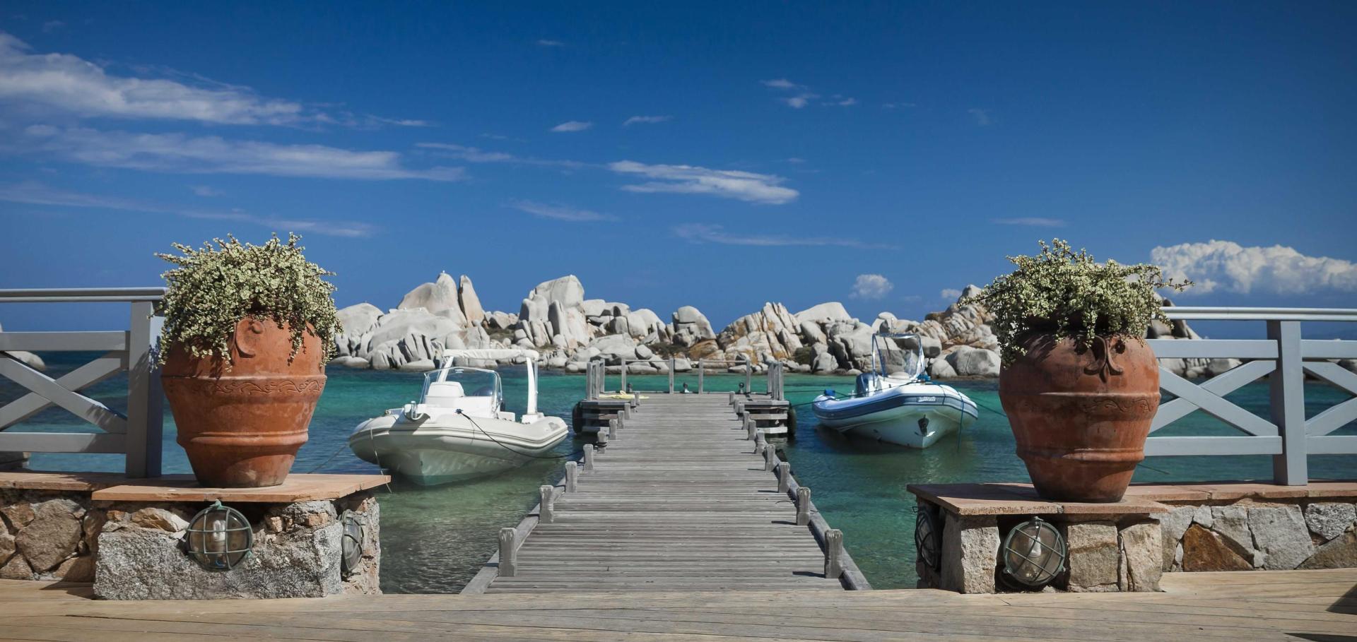 Hotel and Spa des P&ecirc;cheurs image