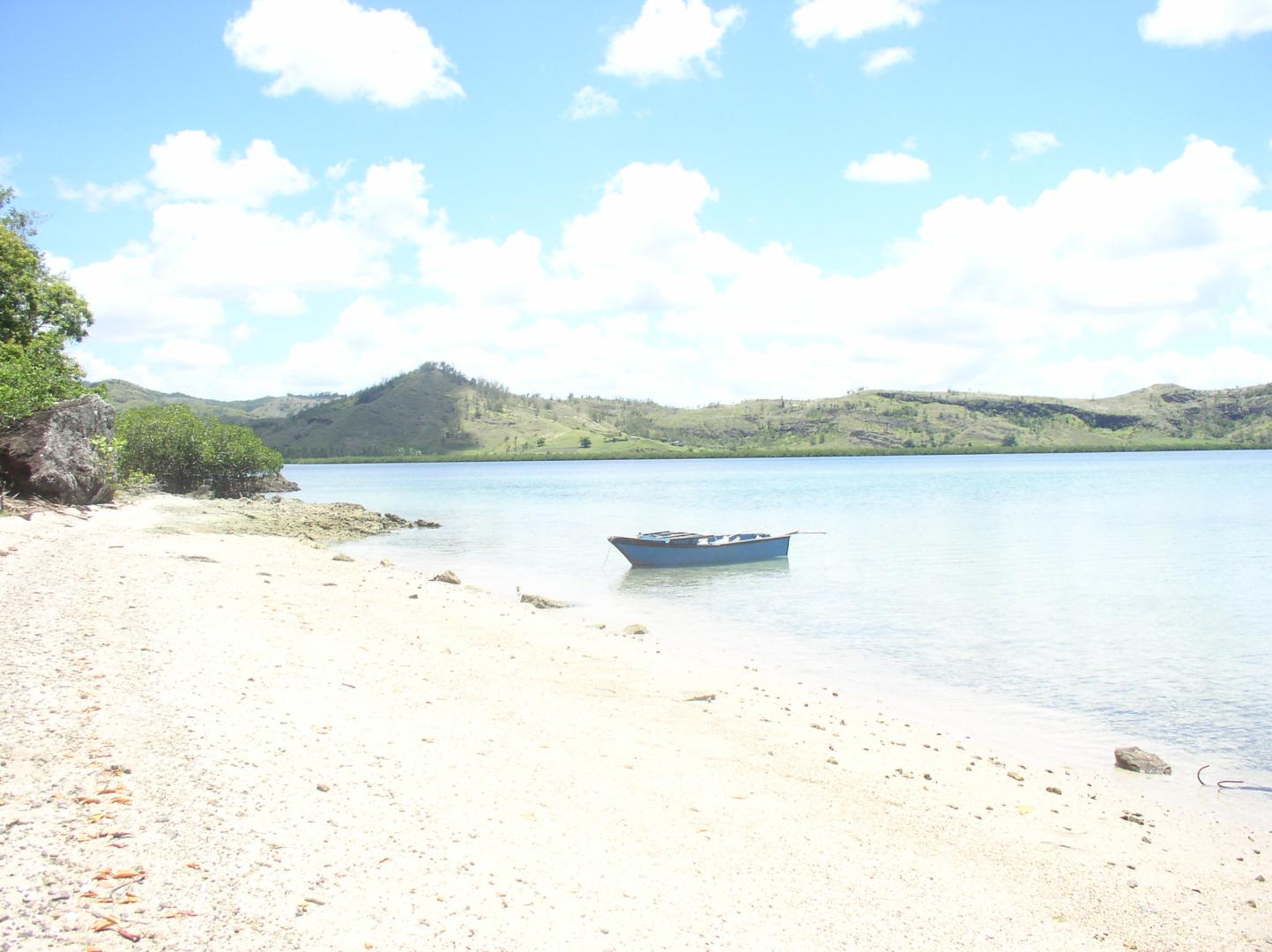 Tivi Island image