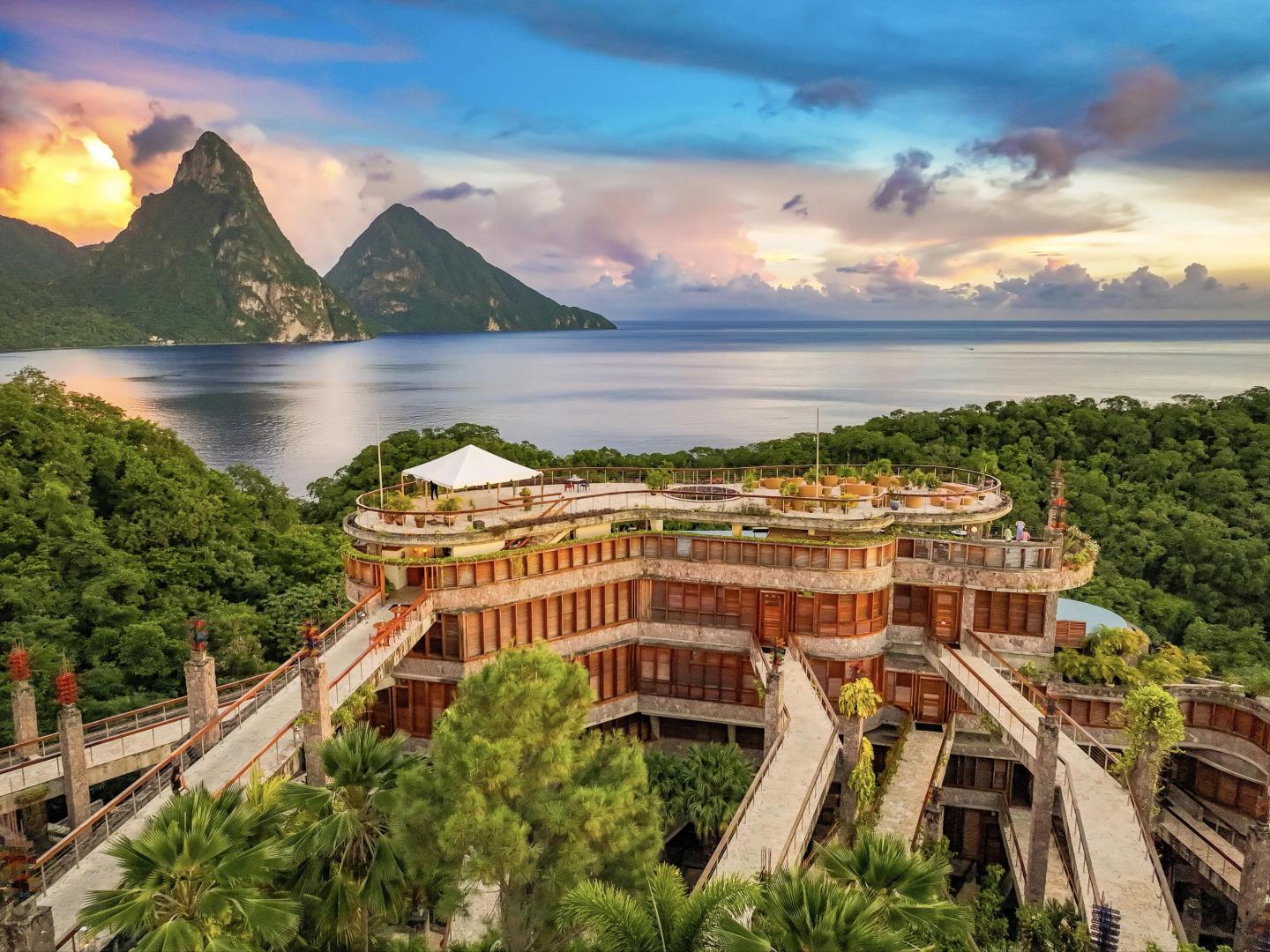 Jade Mountain – Private island in SVG, Caribbean