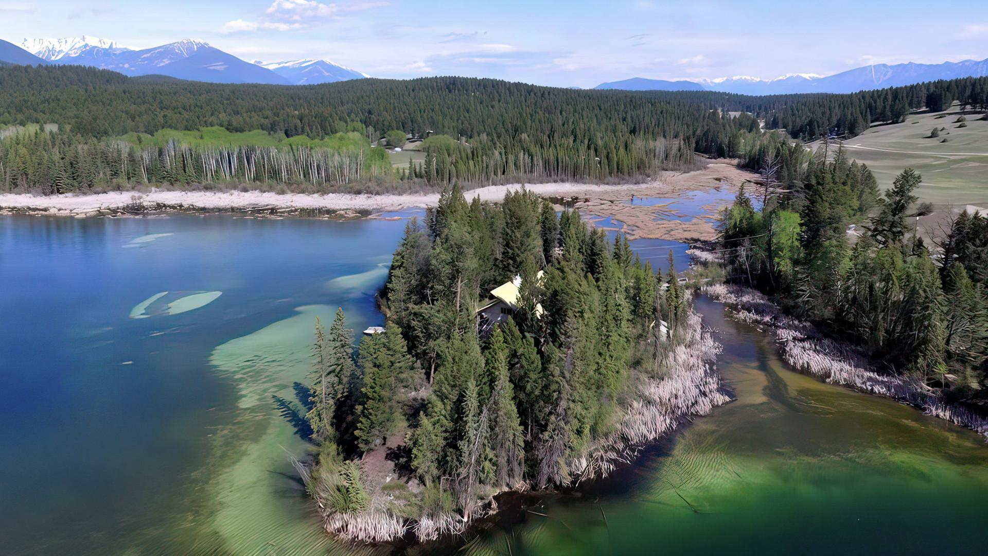 4-acre Private Island near Invermere – Private island in British Columbia, Canada