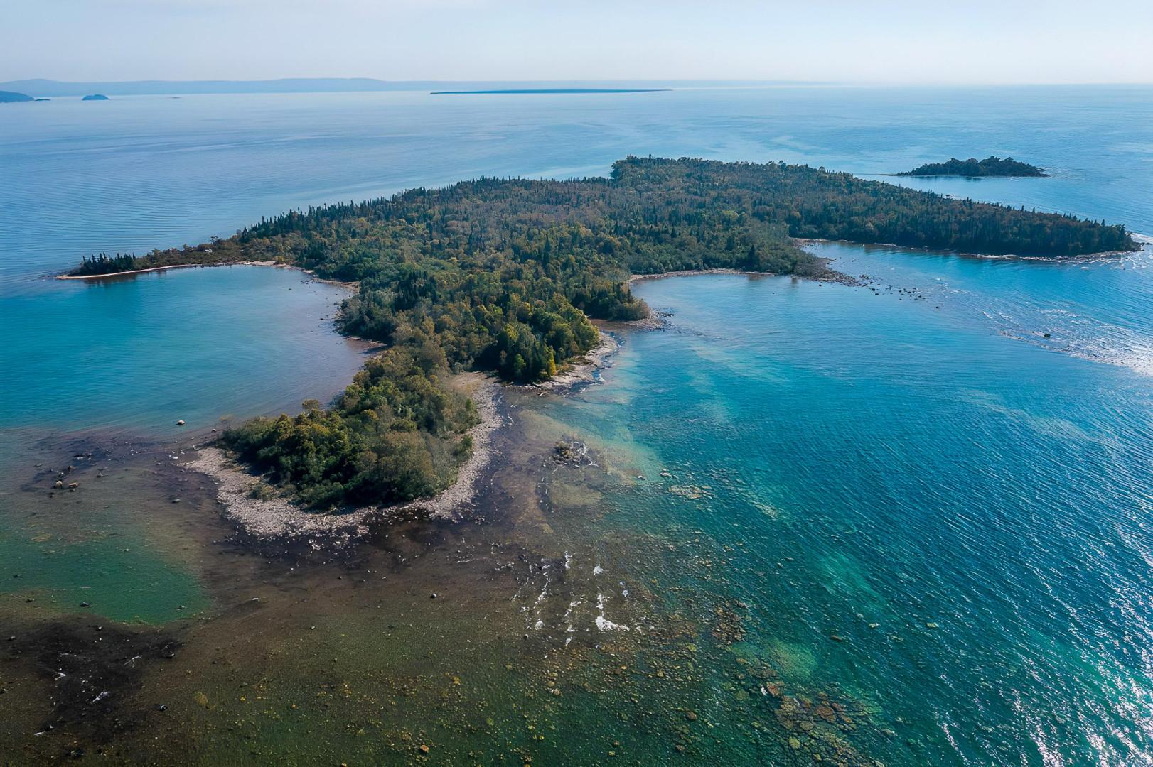 Lizard Island – Private island in Northern Ontario, Ontario, Canada