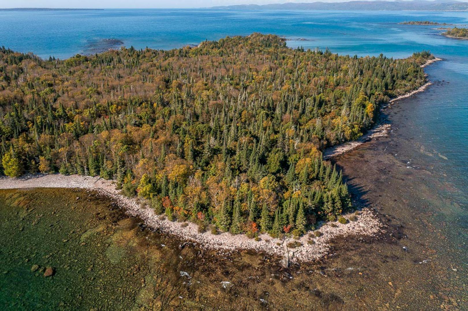 Lizard Island – Private island in Northern Ontario, Ontario, Canada