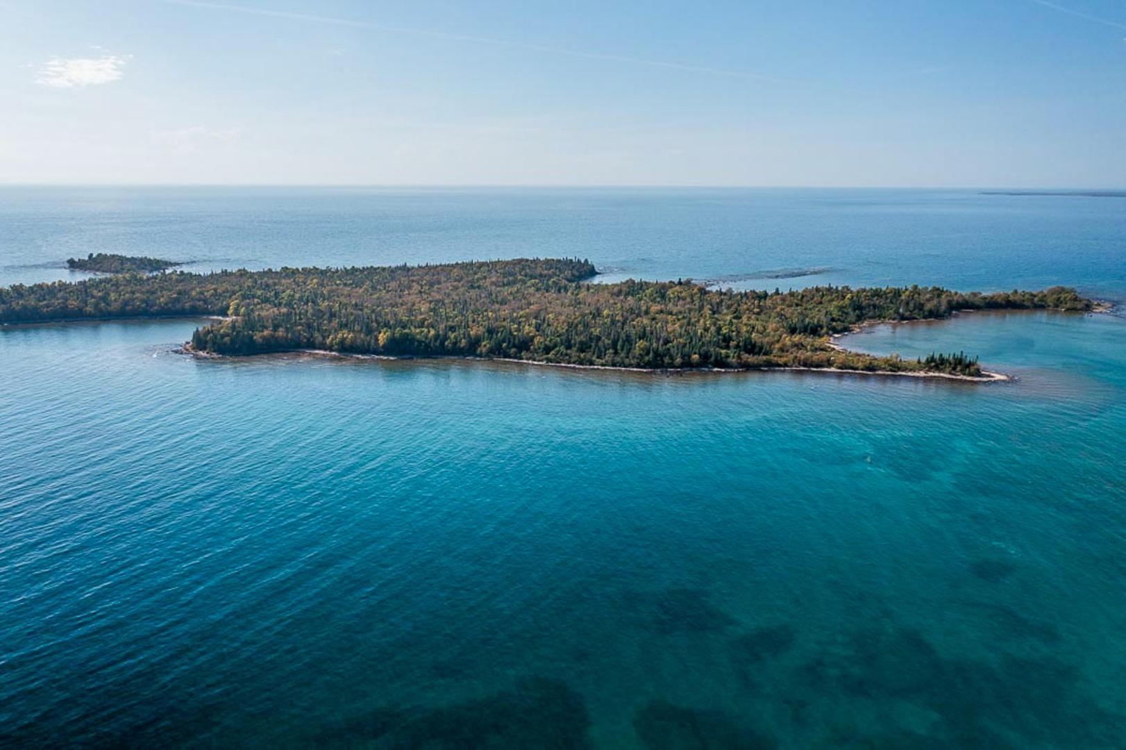 Lizard Island – Private island in Northern Ontario, Ontario, Canada