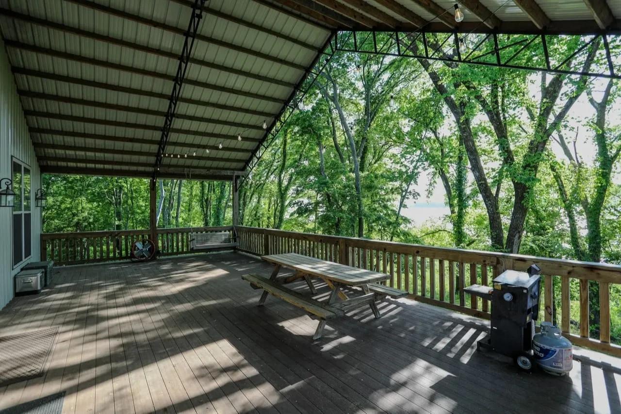 Lost Brake: The Island – Private island in Missouri, United States