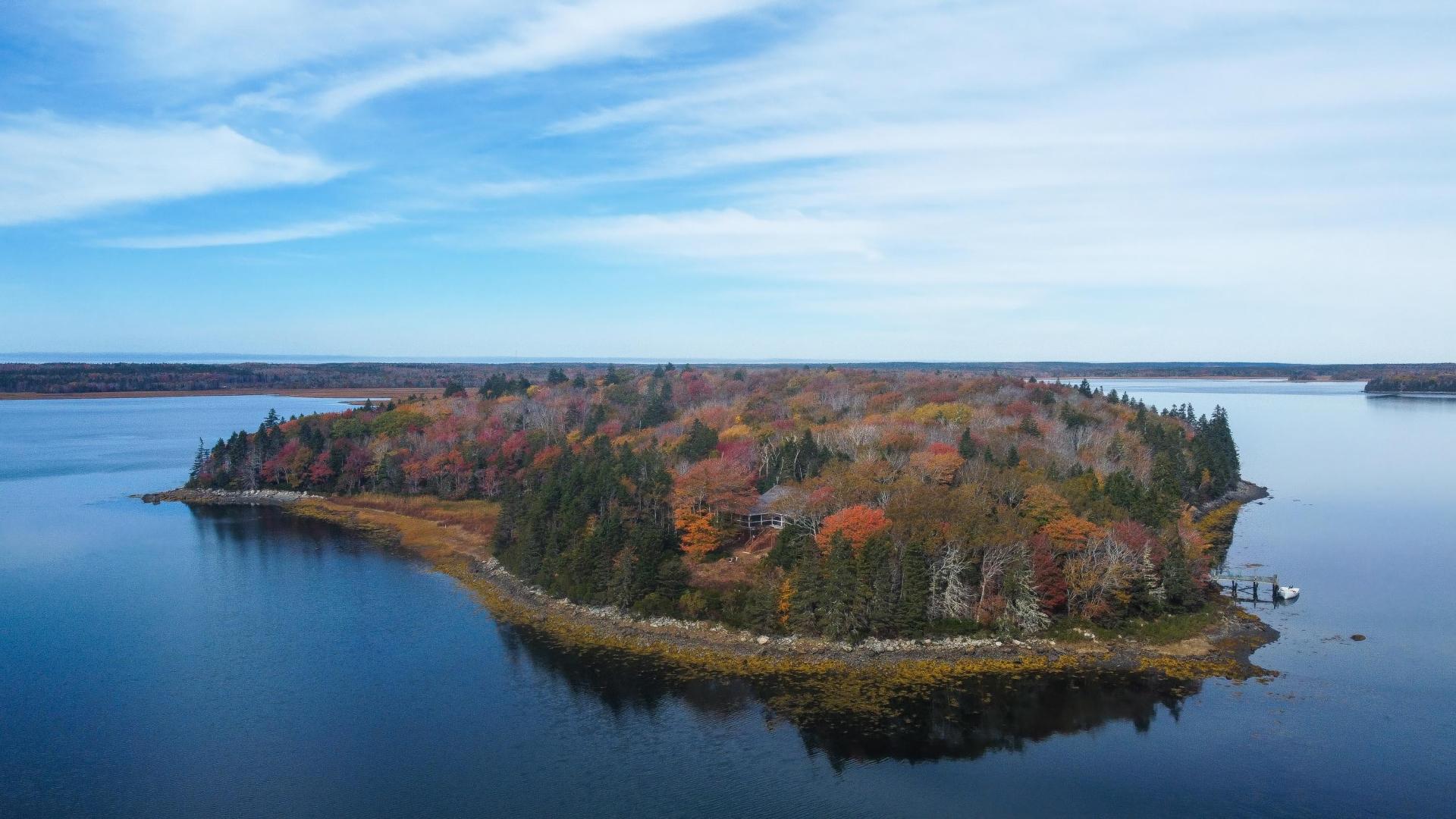 Maple Island – Private island in Nova Scotia, Canada