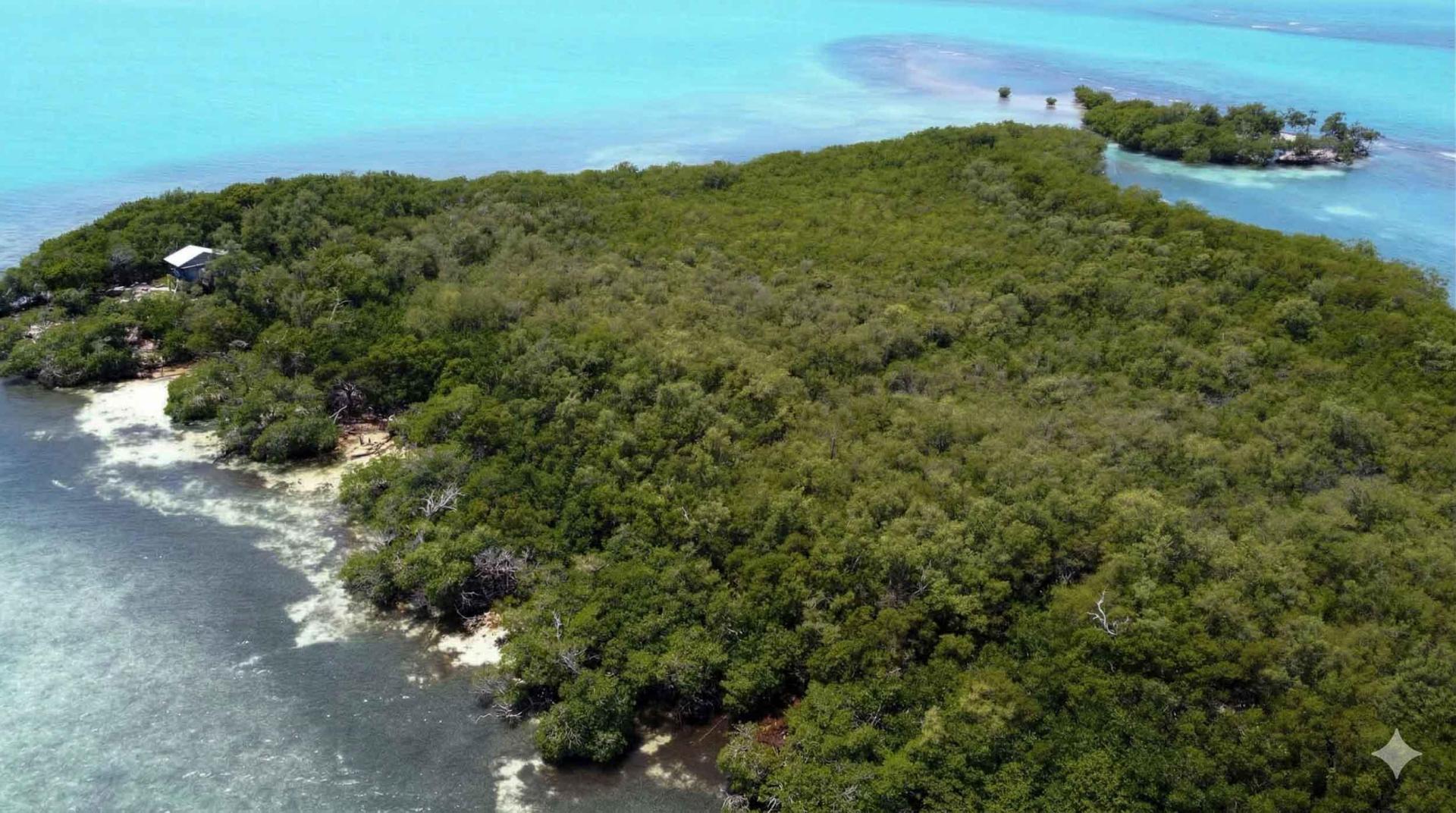 Meridian Cay – Private island in Belize, Central America