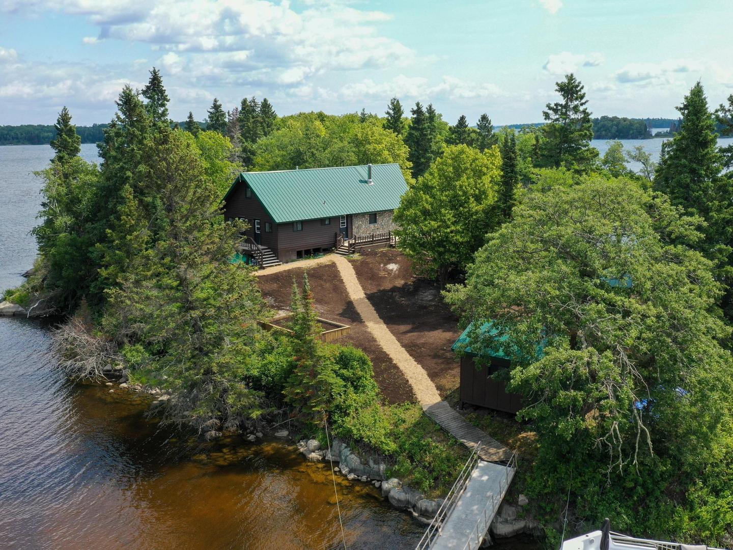 Private Island Lake of the Woods – Private island in Northern Ontario, Ontario, Canada