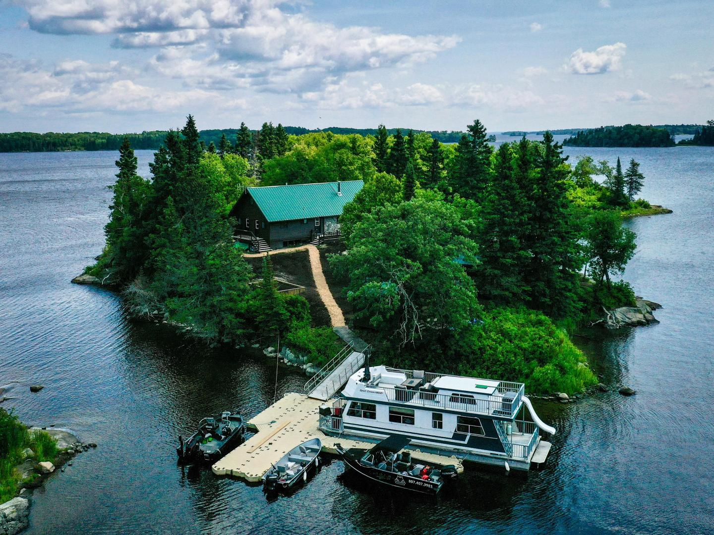 Private Island Lake of the Woods – Private island in Northern Ontario, Ontario, Canada