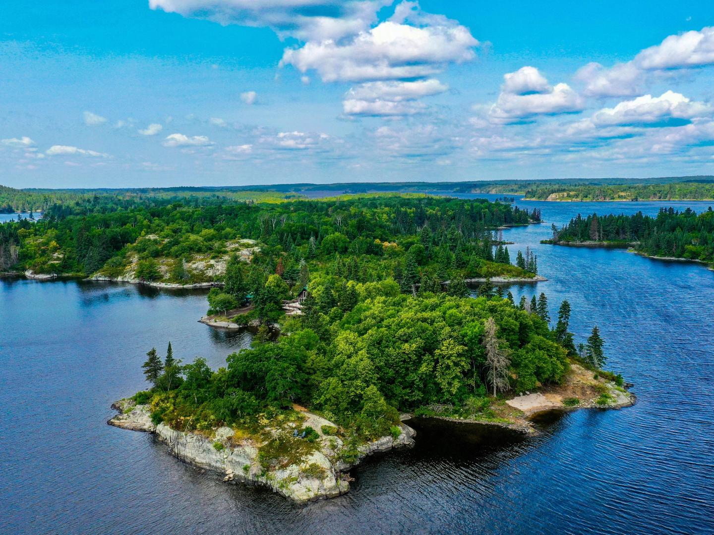 Private Island Lake of the Woods – Private island in Northern Ontario, Ontario, Canada