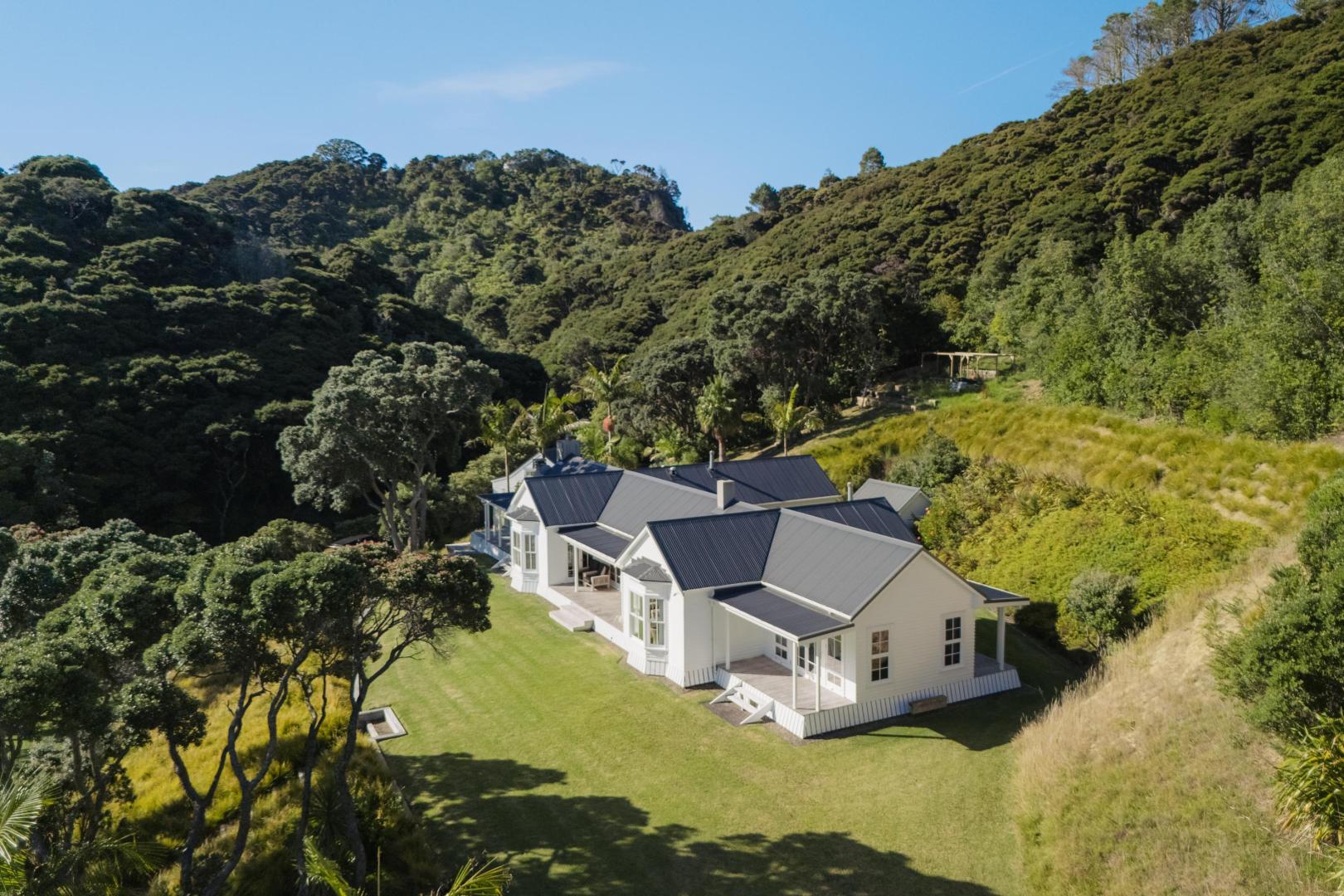 Roberton Island Estate – Private island in New Zealand, South Pacific