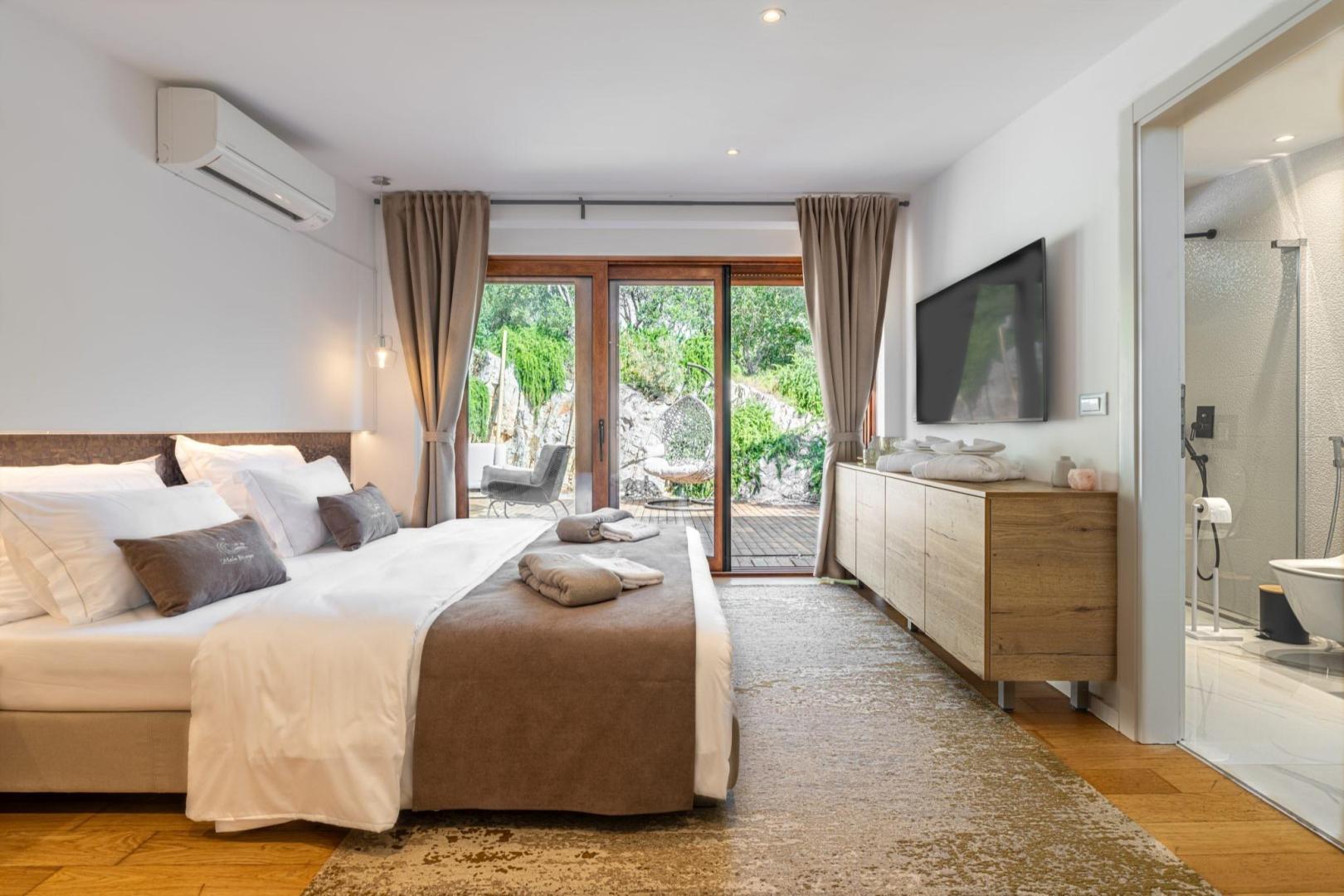 Mala Bisaga – Private island in Croatia, Europe