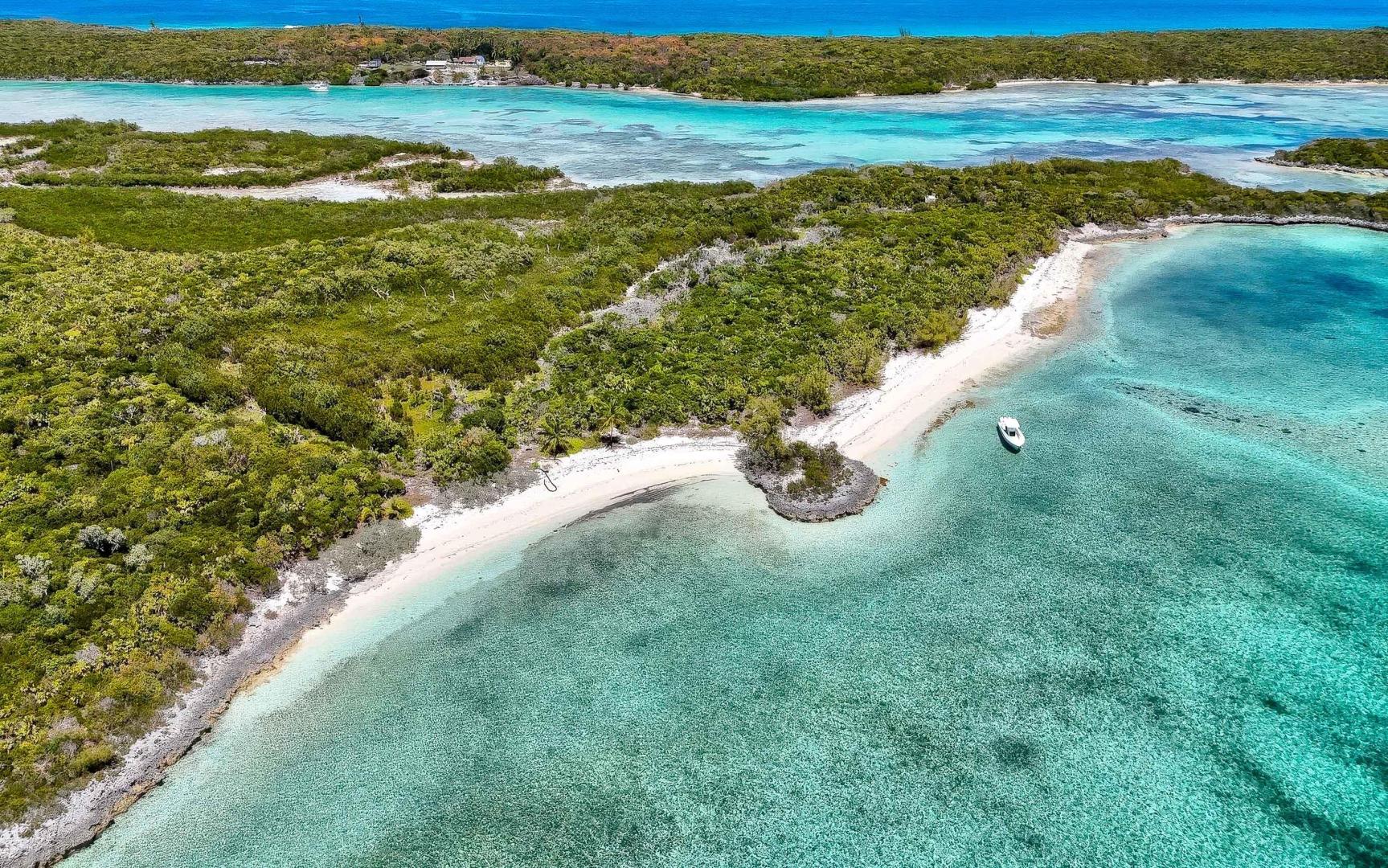 Sand Dollar Cay – Private island in The Berry Islands, Bahamas, Caribbean