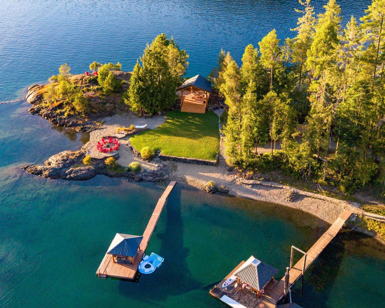 Sunset Island Resort – Private island in British Columbia, Canada