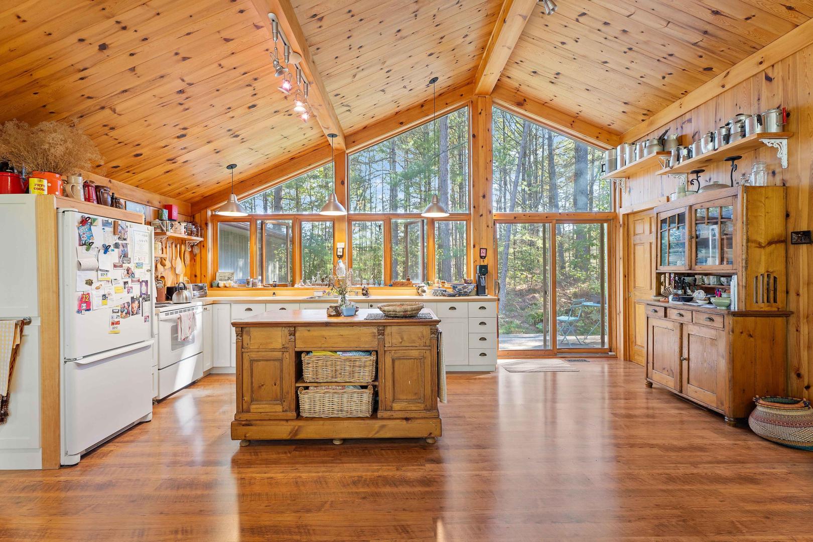 Brown Island – Private island in Ontario, Canada