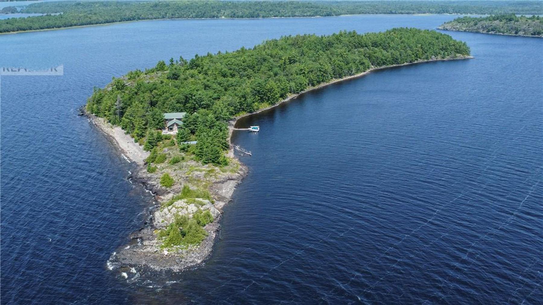 Brewerton Island – Private island in Ontario, Canada