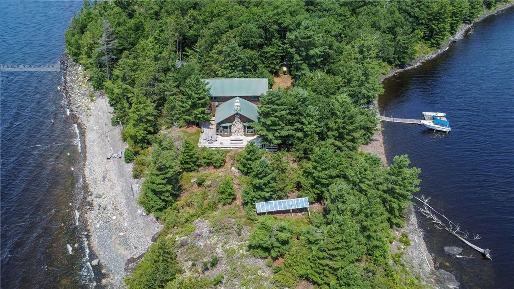 Brewerton Island – Private island in Ontario, Canada