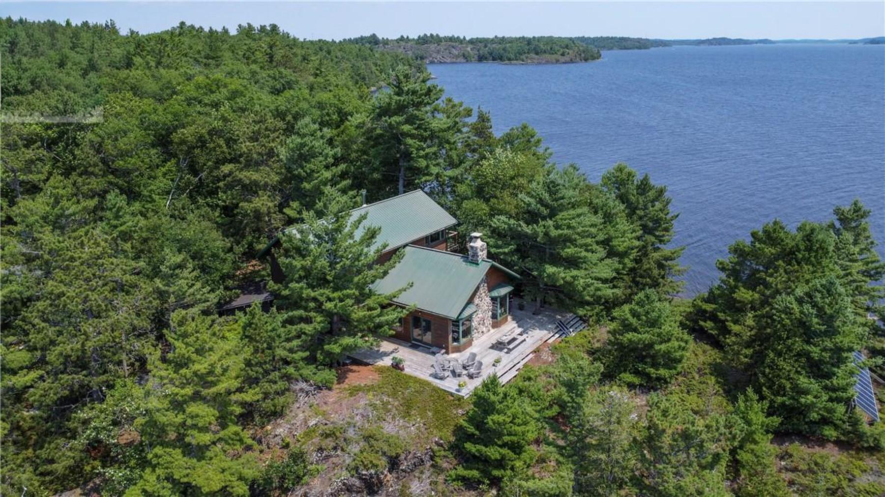 Brewerton Island – Private island in Ontario, Canada