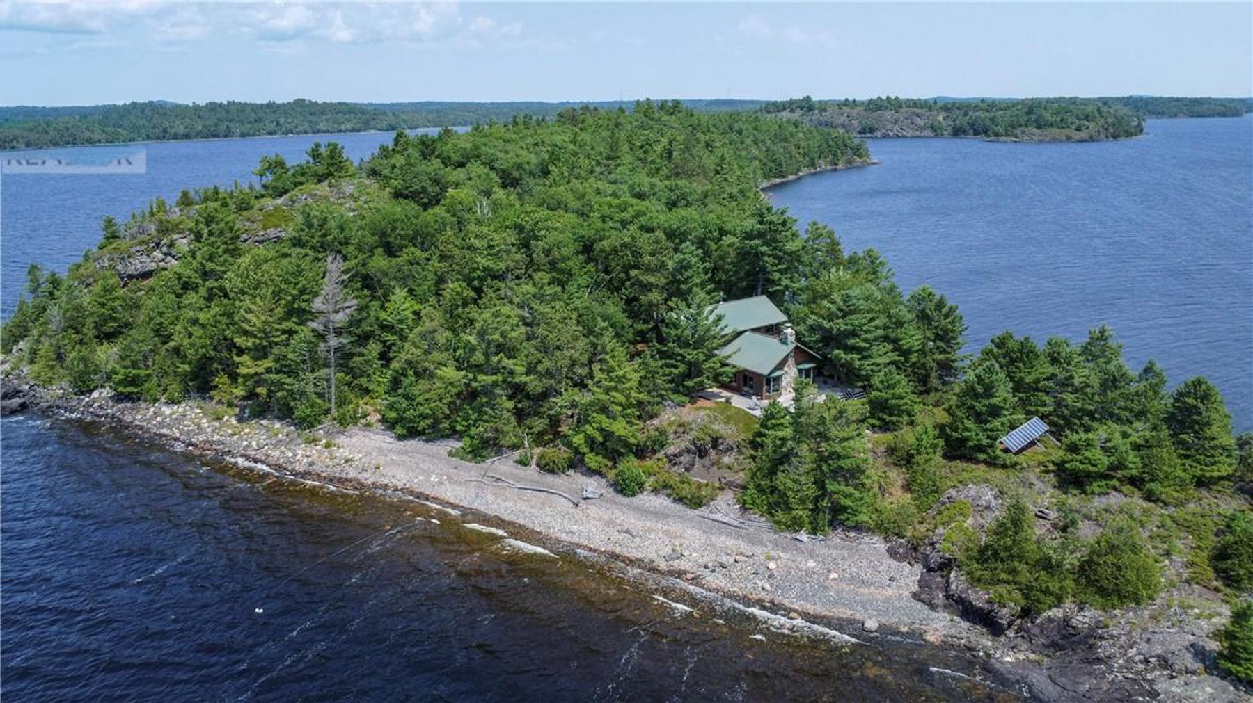 Brewerton Island – Private island in Ontario, Canada