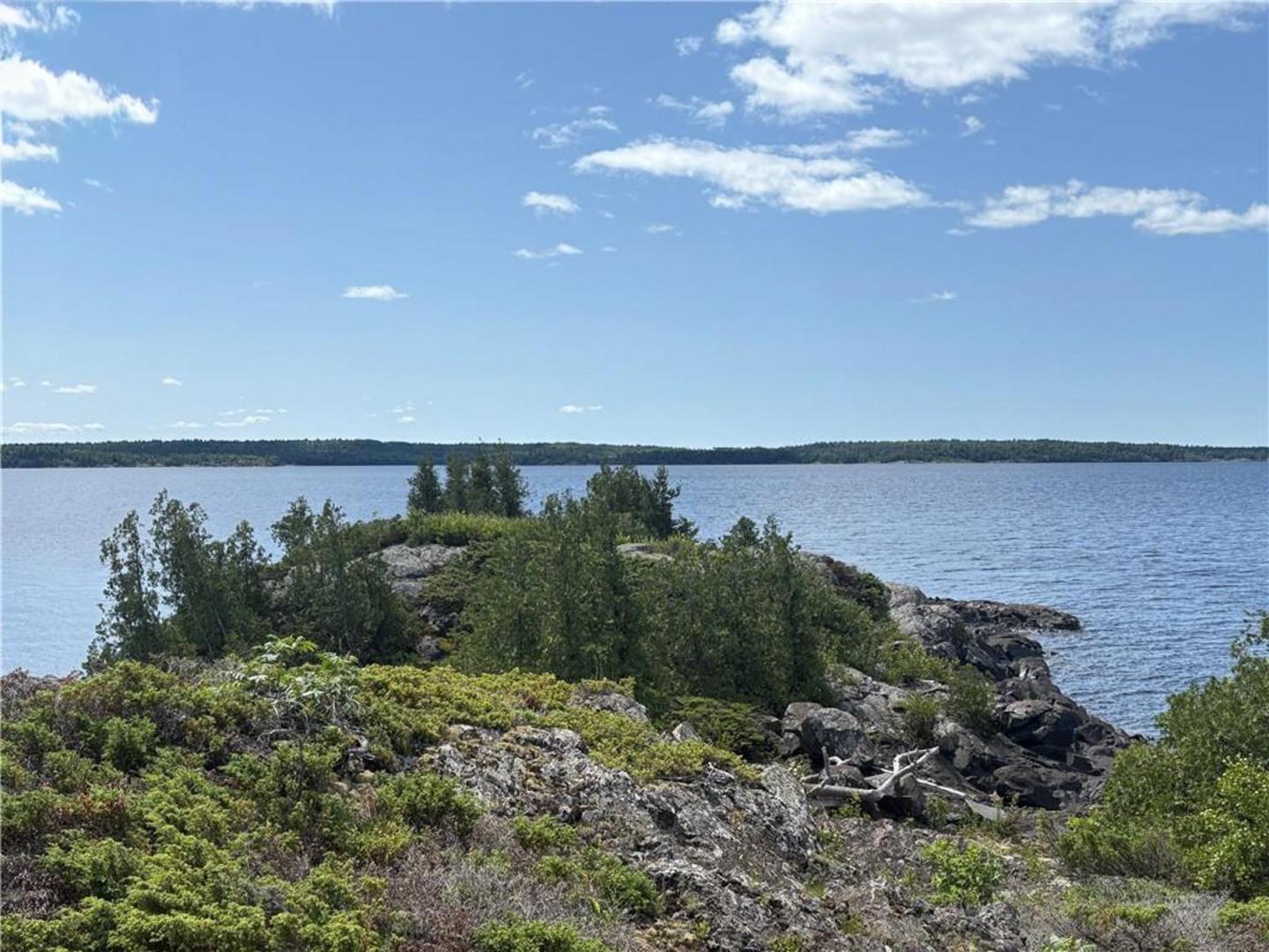 Brewerton Island – Private island in Ontario, Canada