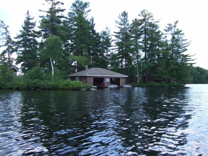 Luella Island image