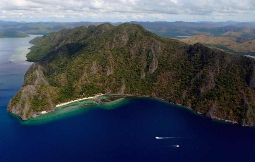 Sangat Island Dive Resort image