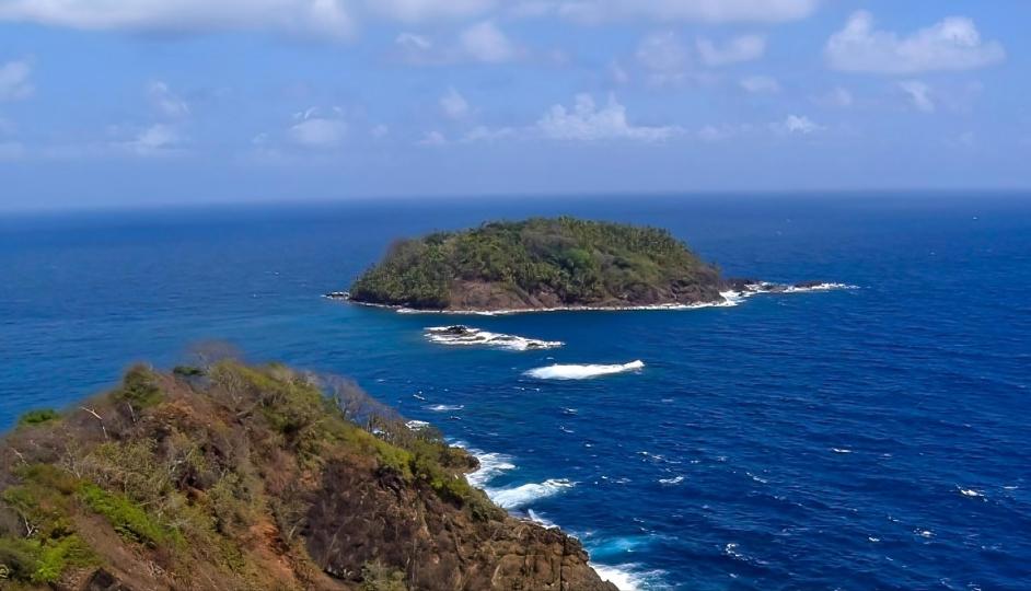 Tambor and Magotes Islands – Private island in Panama, Central America