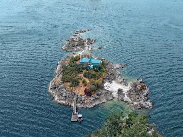 Twilight Island – Private island in British Columbia, Canada