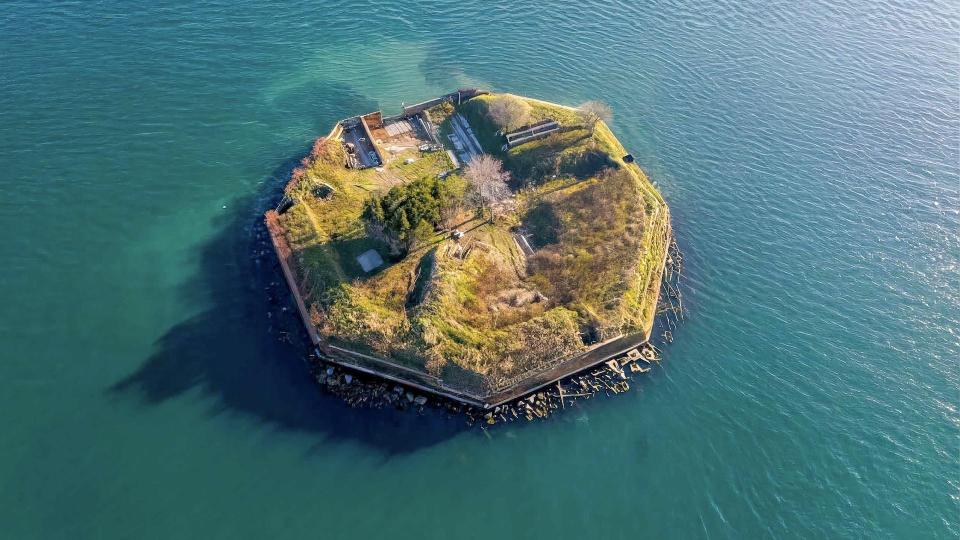 Island of Ottagono San Pietro – Private island in Italy, Europe