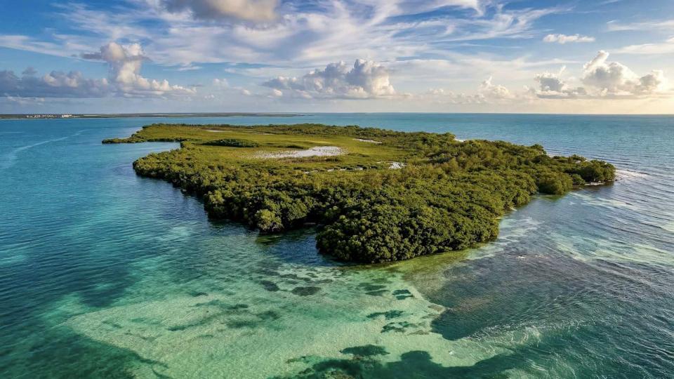 Sirena Caye – Private island in Belize, Central America